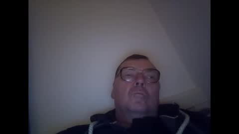 Snapshot of daddy91964 chatting on 12.23.24 daddy91964 online show from 12.23.24