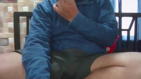 Snapshot of daddy_domm24 chatting on 12.18.25 Daddy online show from 12.18.25