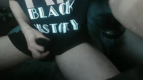 Snapshot of daddydick6969twin77 chatting on 09.23.25 DDick online show from 09.23.25