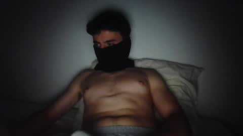 Snapshot of daddyl_e_s chatting on 06.19.26 daddyl_e_s online show from 06.19.26