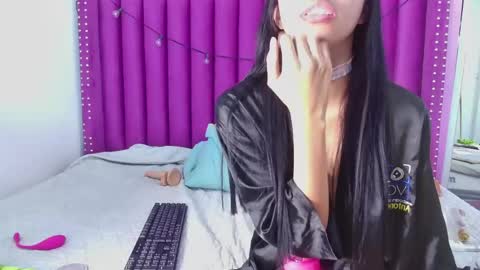 Antonella  online show from 05.04.26