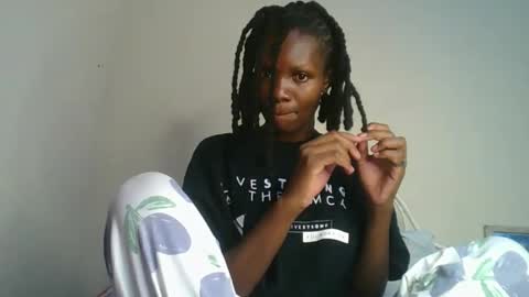 Snapshot of daddyslove_ chatting on 09.10.25 Daddys love online show from 09.10.25