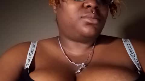 Snapshot of dadeesqtpieluvsu chatting on 01.16.26 DadeesQTPie online show from 01.16.26