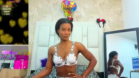 daffnelewis online show from 04.14.26