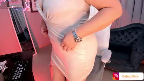Snapshot of dafne_00 chatting on 06.26.26 Dafne online show from 06.26.26