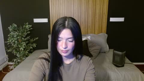 Snapshot of dafne_bss chatting on 01.23.25 dafne_bss online show from 01.23.25