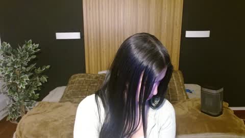 Snapshot of dafne_bss chatting on 01.24.25 dafne_bss online show from 01.24.25