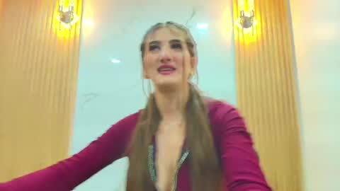 Snapshot of dafne_castro6478 chatting on 06.16.26 Dafne Castro online show from 06.16.26