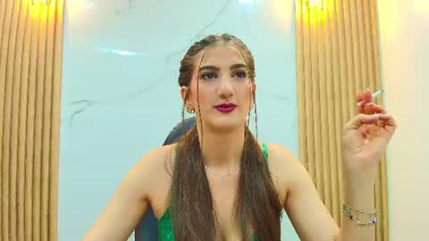 Snapshot of dafne_castro6478 chatting on 06.25.26 Dafne Castro online show from 06.25.26