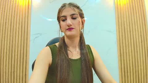 Snapshot of dafne_castro6478 chatting on 06.26.26 Dafne Castro online show from 06.26.26