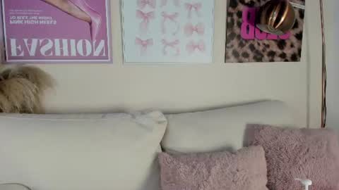 dafne_hillss online show from 07.01.26