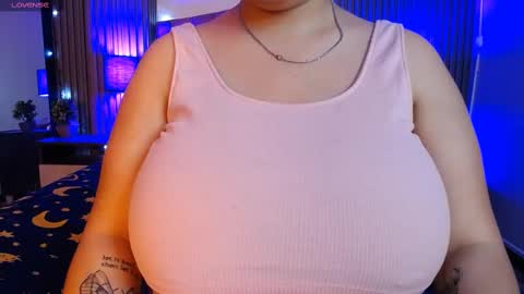 Snapshot of dafne_hs chatting on 12.23.24 Dafne online show from 12.23.24