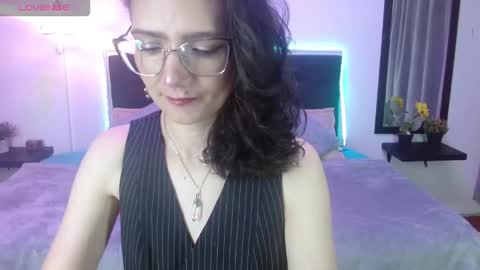 dafne_xx_ online show from 10.17.25