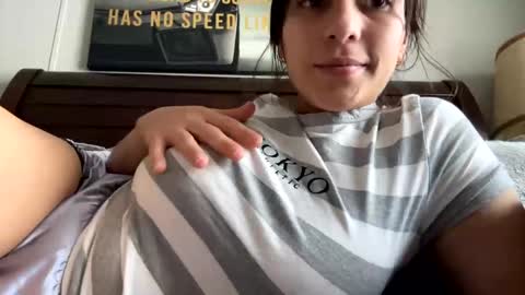 Snapshot of dafnecloutier chatting on 02.21.25 Dafne 27 Cory-24 online show from 02.21.25