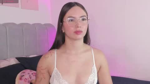 Snapshot of dafnevega chatting on 01.06.26 Dafne online show from 01.06.26