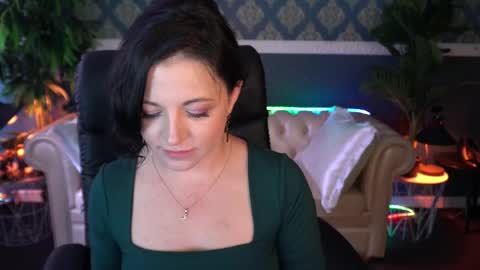 Dafni Mon online show from 05.04.26