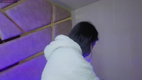 Dahiana  online show from 04.29.26