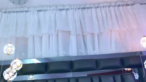 Dahiana online show from 01.12.26