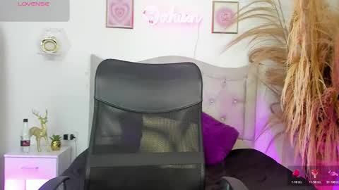 Snapshot of dahiian_18 chatting on 02.17.26 Dahian online show from 02.17.26