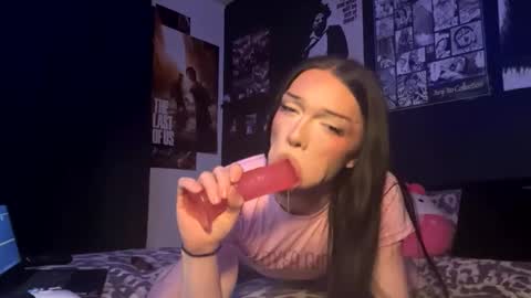 Snapshot of dahlia_adore chatting on 01.15.26 dahlia_adore online show from 01.15.26