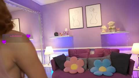 Dahlia Grey online show from 04.24.26