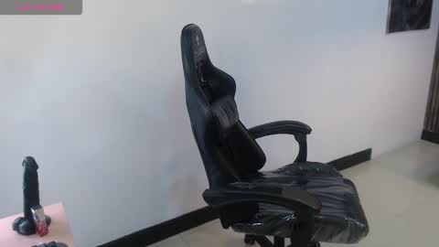 Snapshot of dahyan_ch chatting on 11.27.25 dahyan_ch online show from 11.27.25