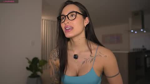 Snapshot of daihanwatson_ chatting on 11.09.25 Dai independent online show from 11.09.25