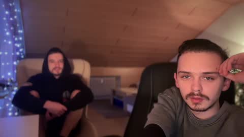 Snapshot of daimon_hall chatting on 01.12.25 Daimon online show from 01.12.25