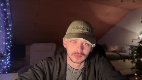 Snapshot of daimon_hall chatting on 01.13.25 Daimon online show from 01.13.25