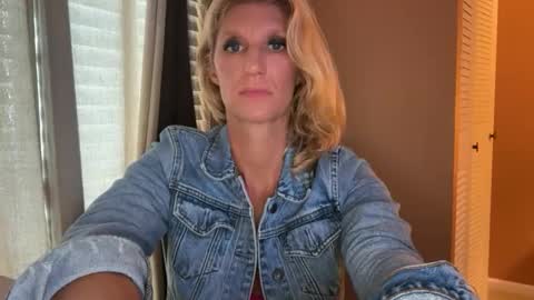 Daisy137 online show from 11.12.25