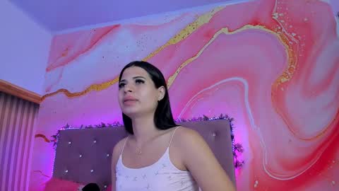 Snapshot of daisy__rose chatting on 02.20.25 Dai online show from 02.20.25