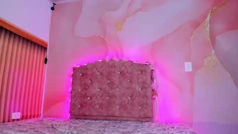 Snapshot of daisy__rose chatting on 03.07.25 Dai online show from 03.07.25