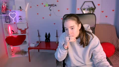 Snapshot of daisy_baby_ chatting on 04.05.26 daisy online show from 04.05.26