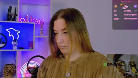 Snapshot of daisy_candy chatting on 12.13.25 Little Di online show from 12.13.25