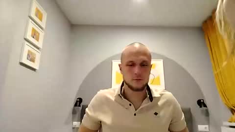 Snapshot of daisy_couple chatting on 12.21.25 Daisy and Rathibor online show from 12.21.25