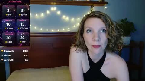 daisy_lovely online show from 10.27.25
