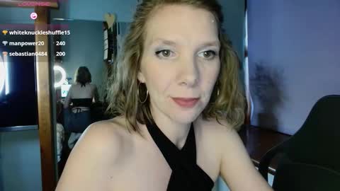 daisy_lovely online show from 11.18.25
