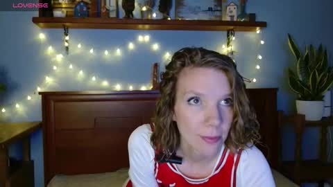 daisy_lovely online show from 12.03.25