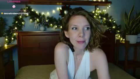 daisy_lovely online show from 12.16.25