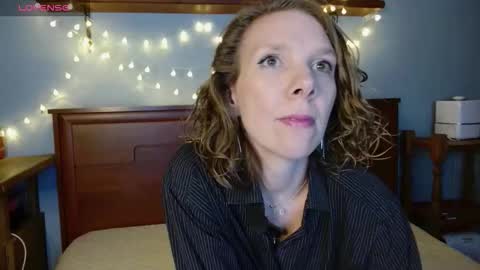 daisy_lovely online show from 01.19.26