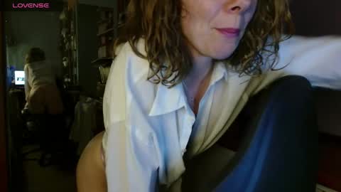 Snapshot of daisy_lovely chatting on 05.23.26 daisy_lovely online show from 05.23.26