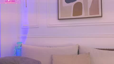 Daisy Price online show from 04.28.26