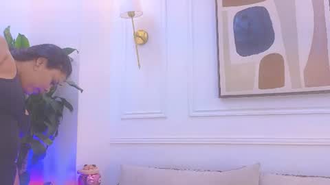 Daisy Price online show from 08.03.26