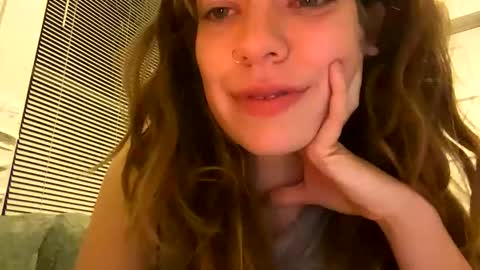 Snapshot of daisybaby699 chatting on 05.29.26 DaisyB3 online show from 05.29.26