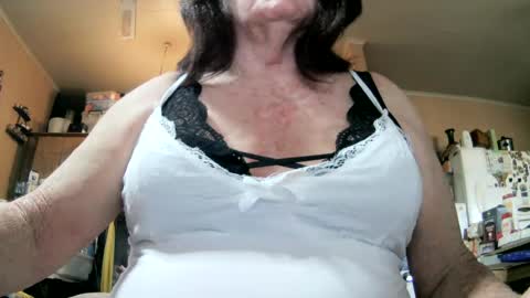 daisy mae online show from 08.03.26