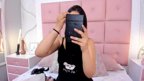 Mariana online show from 12.17.25