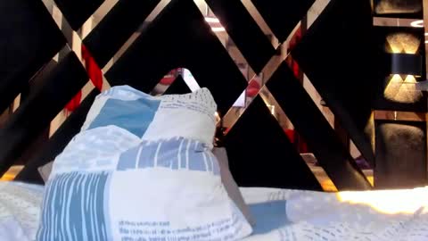 Dajacat online show from 04.24.26