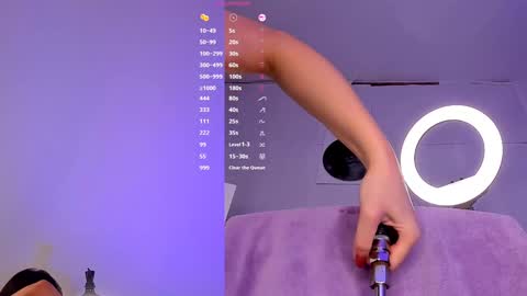 Snapshot of dakota_blare chatting on 10.04.25 Dakota online show from 10.04.25