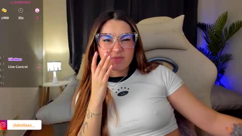 dakottaa__ online show from 10.23.25