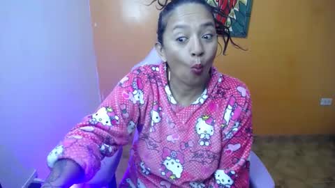 Snapshot of daleska_delicious1 chatting on 01.22.25 daleska_delicious1 online show from 01.22.25